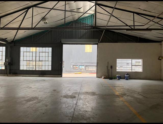 2,292M² WAREHOUSE TO LET IN SEBENZA